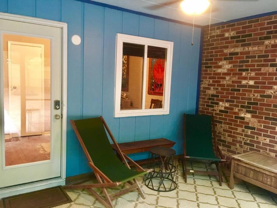 Family Friendly Downtown Home - Private Yard & Grill - Location, Location, Location! Athens Exterior foto